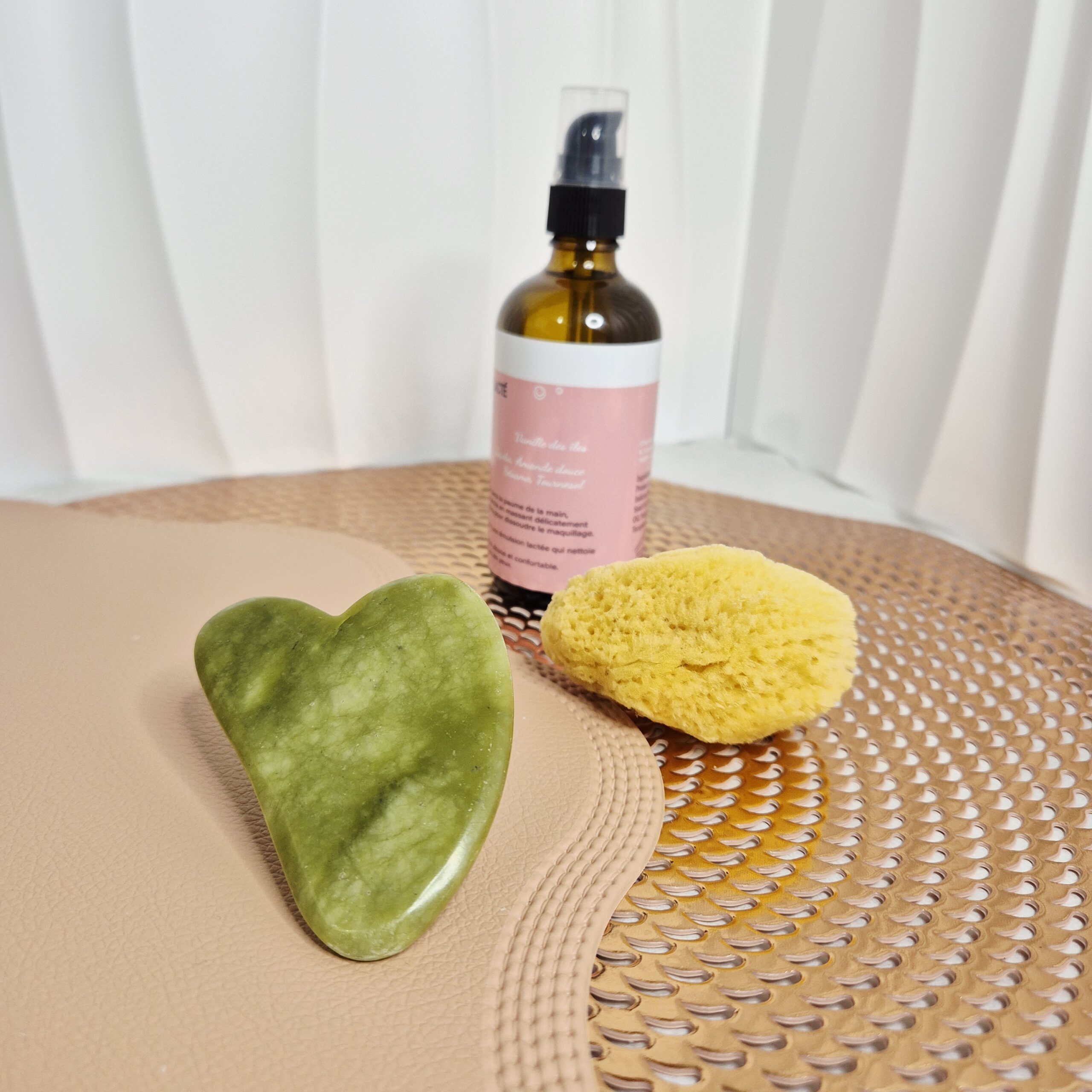 Gua Sha en pierre de Jade